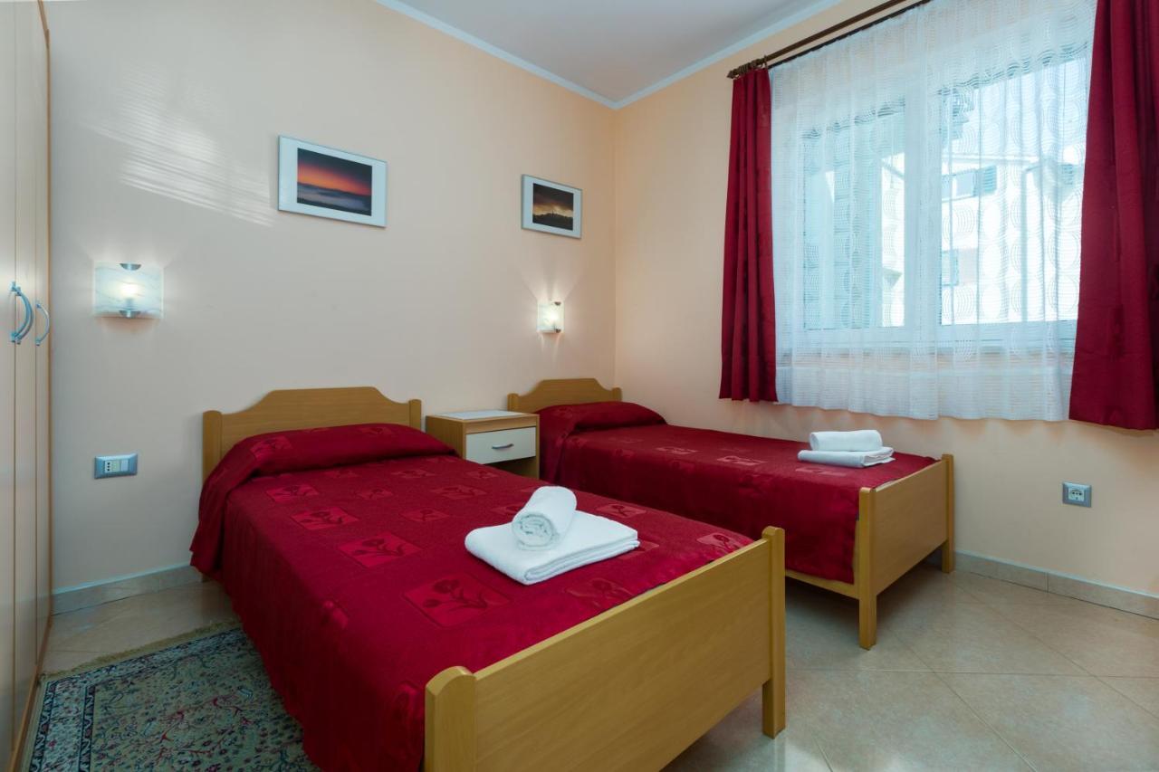 Apartments Maria Poreč Dış mekan fotoğraf