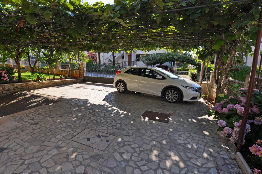 Apartments Maria Poreč Dış mekan fotoğraf